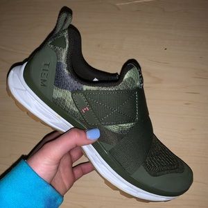 TIEMS spinning shoes